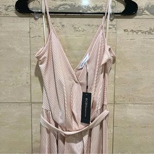 NWT BCBGeneration Dress in Blush Smoke